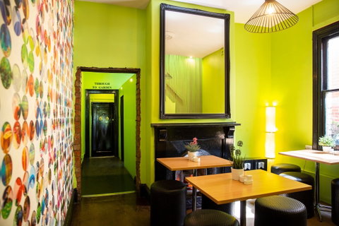 Bomb Cafe Abbotsford - Book Restaurant 2