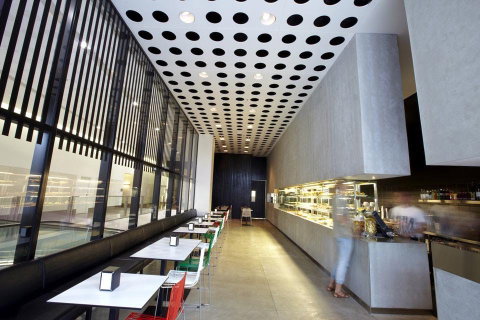 Caffe Moda - Book Restaurant 0