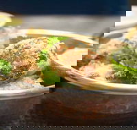 Humdinger - Book Restaurant