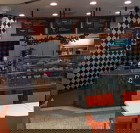 Jess' Cafe - Book Restaurant