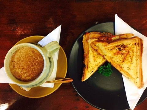 Mumma Sab's - Book Restaurant 0