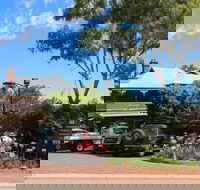 Mundaring Weir Hotel - Book Restaurant