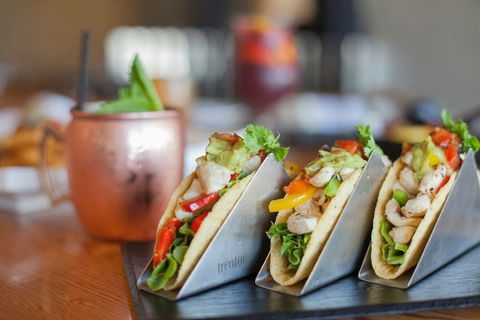 Oscar's Table - Book Restaurant 0