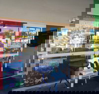 Pipi's Seafood - Book Restaurant