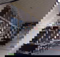 Poppy's Place - Book Restaurant