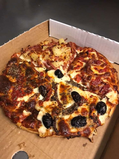 Gummy's Traditional Fish & Chips - Book Restaurant 0