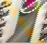 Horn Please - Book Restaurant