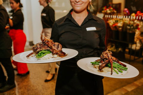 La Bonne Saigon - Book Restaurant 0