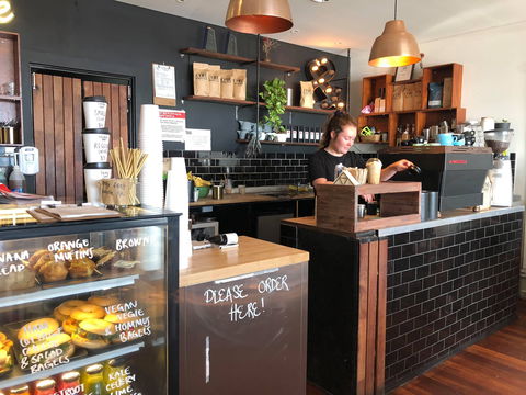 The Rogue & Rascal - Book Restaurant 1