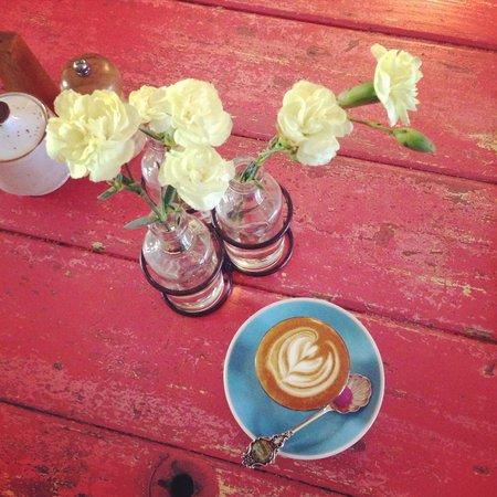 Favourite Chair Cafe - Book Restaurant 0