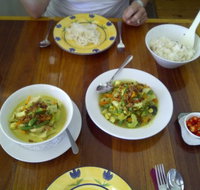 White Cedars Cafe - Book Restaurant