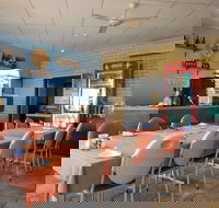 Golden Ponds Bar Restaurant  Function Centre - Book Restaurant