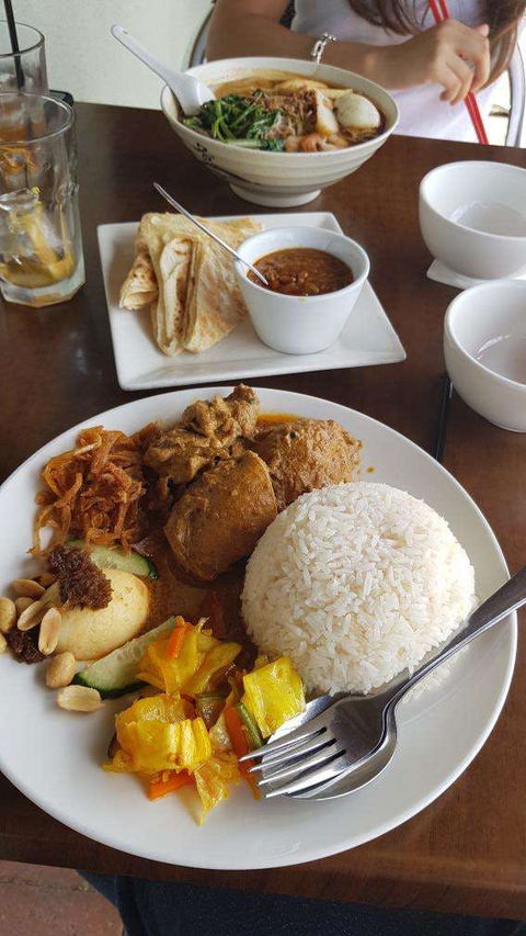 Malaysian Kitchen - Book Restaurant 0