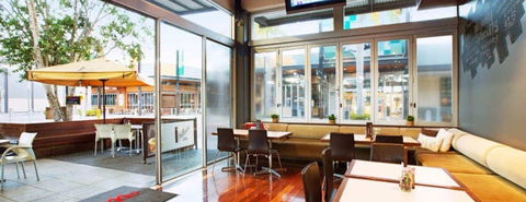 North Lakes Tavern - Book Restaurant 0