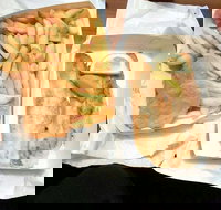 Peacock Inn Hotel - Book Restaurant