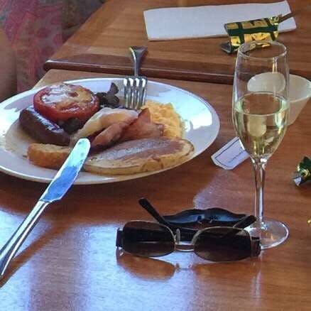 Toby's Restaurant - Book Restaurant 0