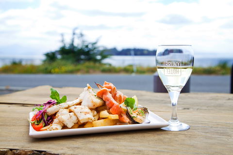 Hotel Bruny - Book Restaurant 0