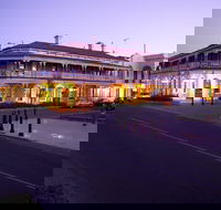 Jens Town Hall Hotel - Book Restaurant