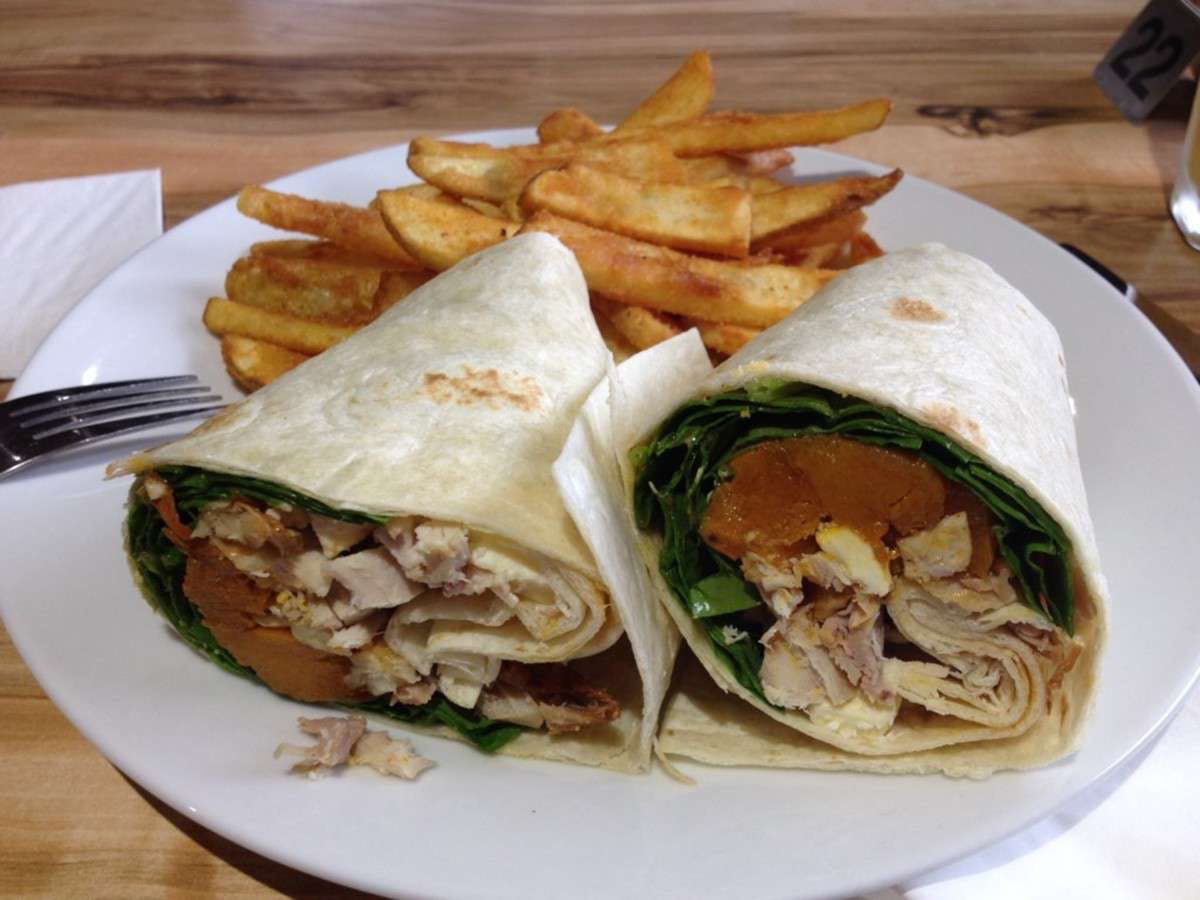 Bogie QLD Book Restaurant