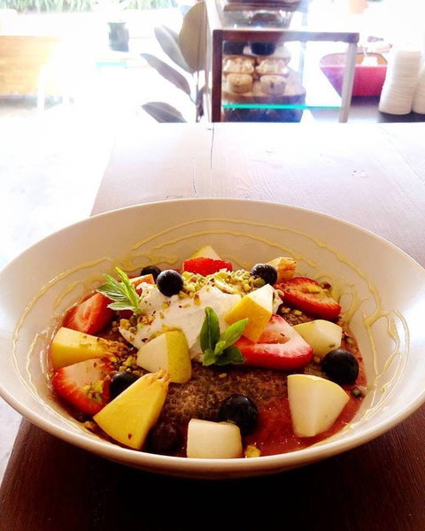LoLo's Lounge - Book Restaurant 0
