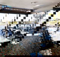 Pelican Waters Tavern - Caloundra - Book Restaurant