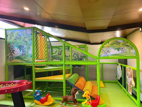 Cazalys Palmerston Club - Book Restaurant 1