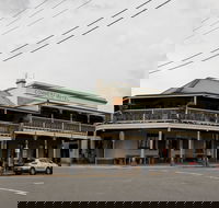 Commercial Hotel Morpeth - Book Restaurant