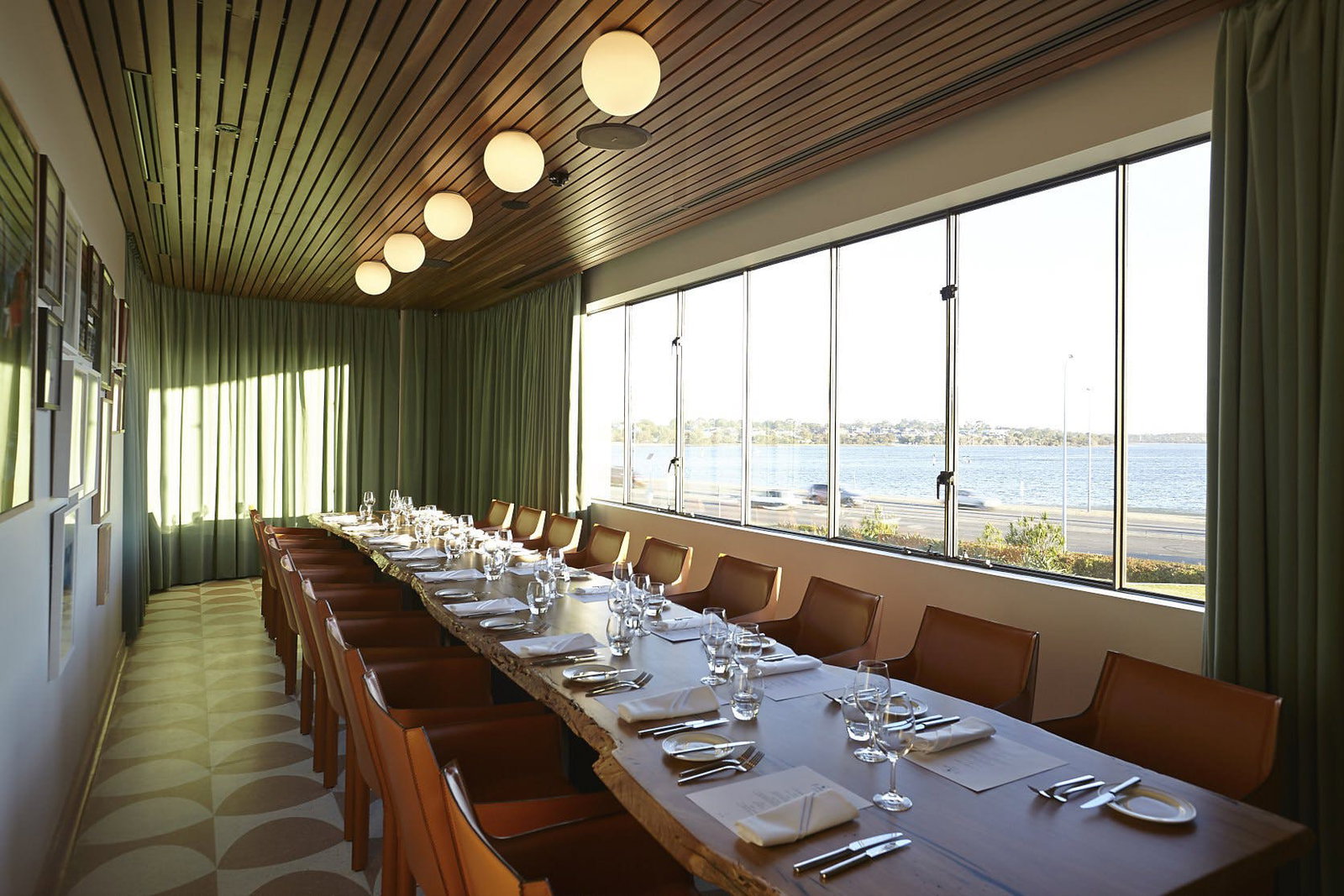 Perth And Surrounds WA Book Restaurant