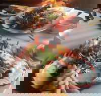 Stanley's on the Bay - Book Restaurant