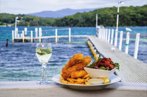 The Quarterdeck Narooma - Book Restaurant 2