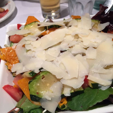 Gusto Woodfired Pizza - Book Restaurant 0