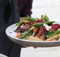 Hustle Fitzroy - Book Restaurant