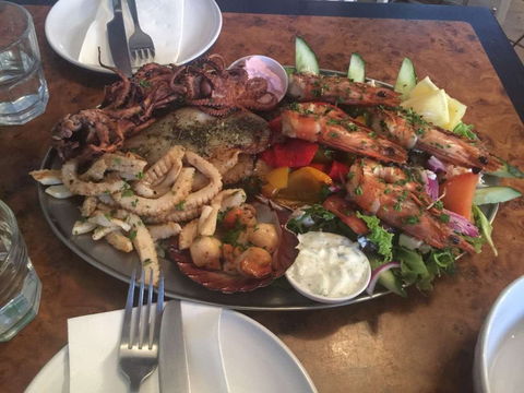 Spawn Point Small Bar - Book Restaurant 0