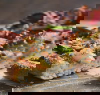 Domino's - Smithfield - Book Restaurant