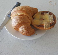 Laguna Bakery - Book Restaurant