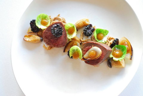 Noir - Book Restaurant 0
