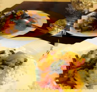 Sai Thong Thai - Book Restaurant