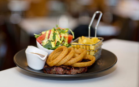 SS & A Albury - Book Restaurant 2