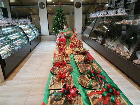 The Bakery's King Patisserie - Bass Hill - Book Restaurant 0