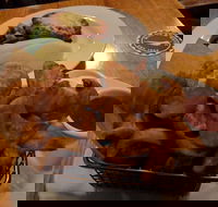 The Blue Gum Hotel - Book Restaurant