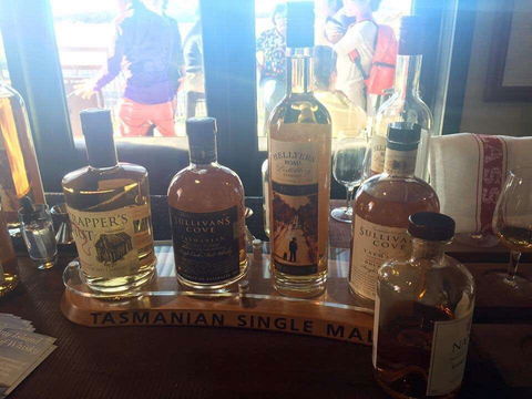 Bruny Island Smokehouse & Wine Bar - Book Restaurant 0