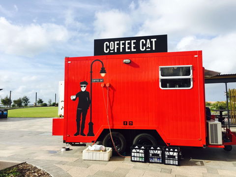 Coffee Cat - Book Restaurant 0
