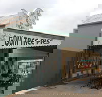 Gum Tree Pies - Book Restaurant