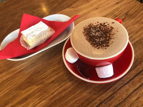 Hill Top Cakes - Book Restaurant 0