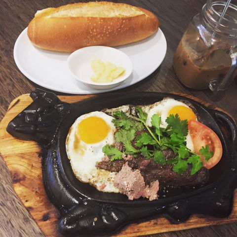 Quang Vinh - Book Restaurant 0