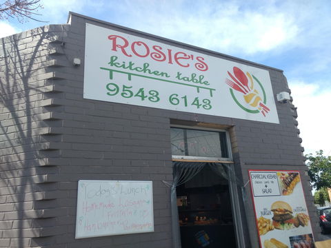 Rosie's Kitchen Table - Book Restaurant 0