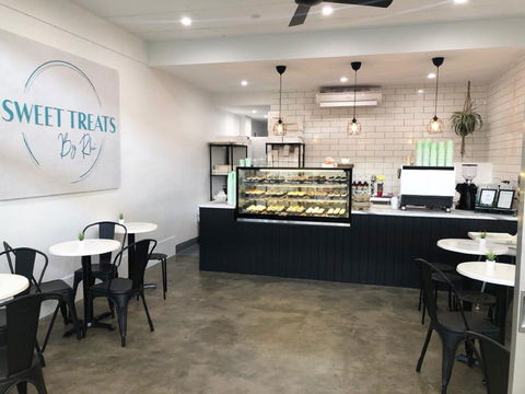 Sweet Treats By Rhi - Book Restaurant 2