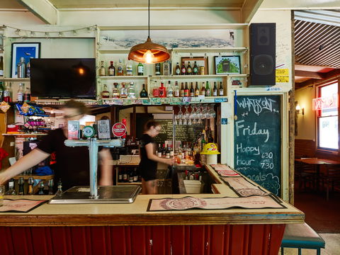 The Harrietville Snowline Hotel - Book Restaurant 2