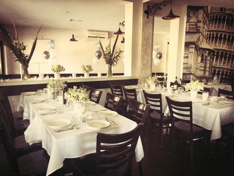 Grow Salad & Juice - Book Restaurant 0