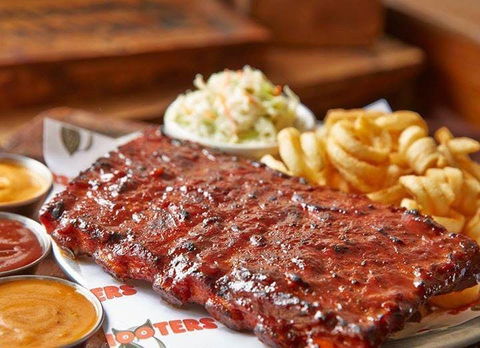 Hooters Parramatta - Rosehill - Book Restaurant 0